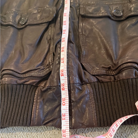 Leather jacket - Picture 11 of 13